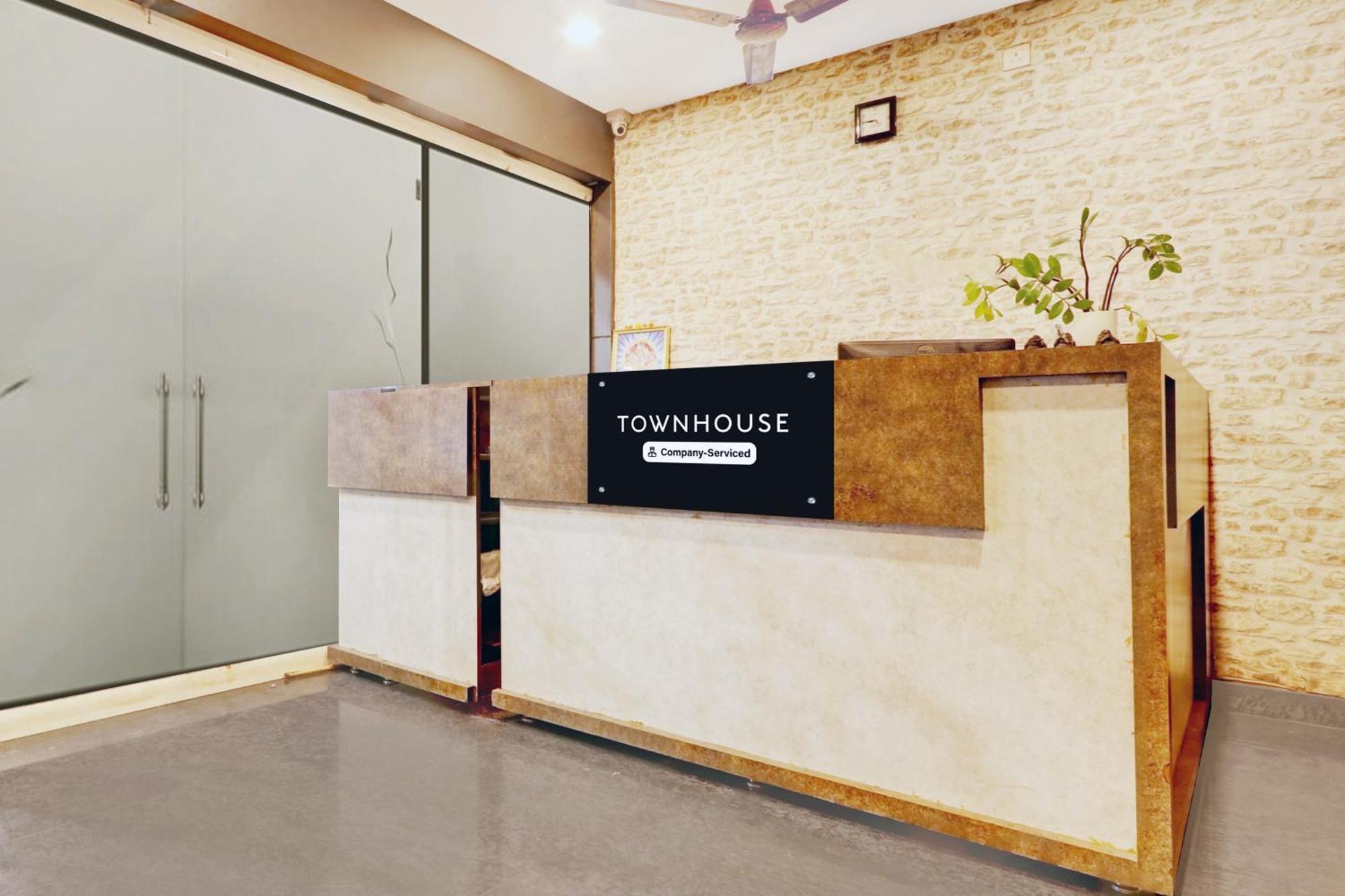 Super Townhouse Daba Garden Road Hotel Visakhapatnam Exterior photo